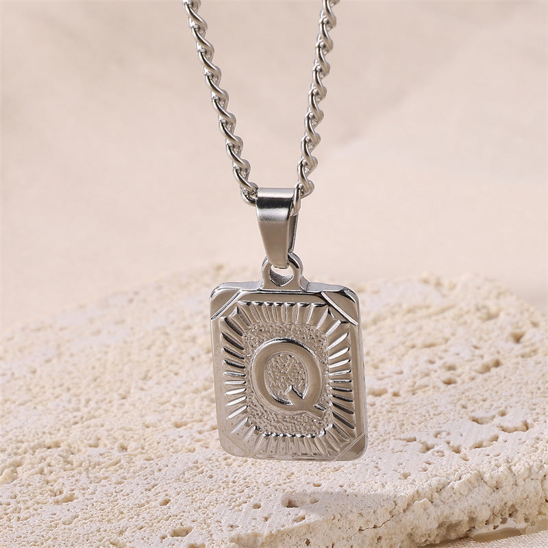 INITIAL NECKLACE