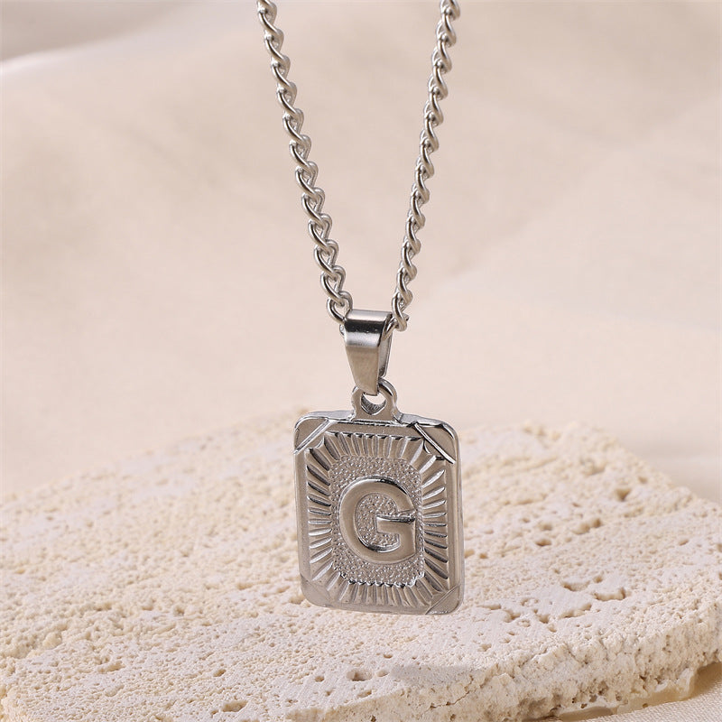 INITIAL NECKLACE