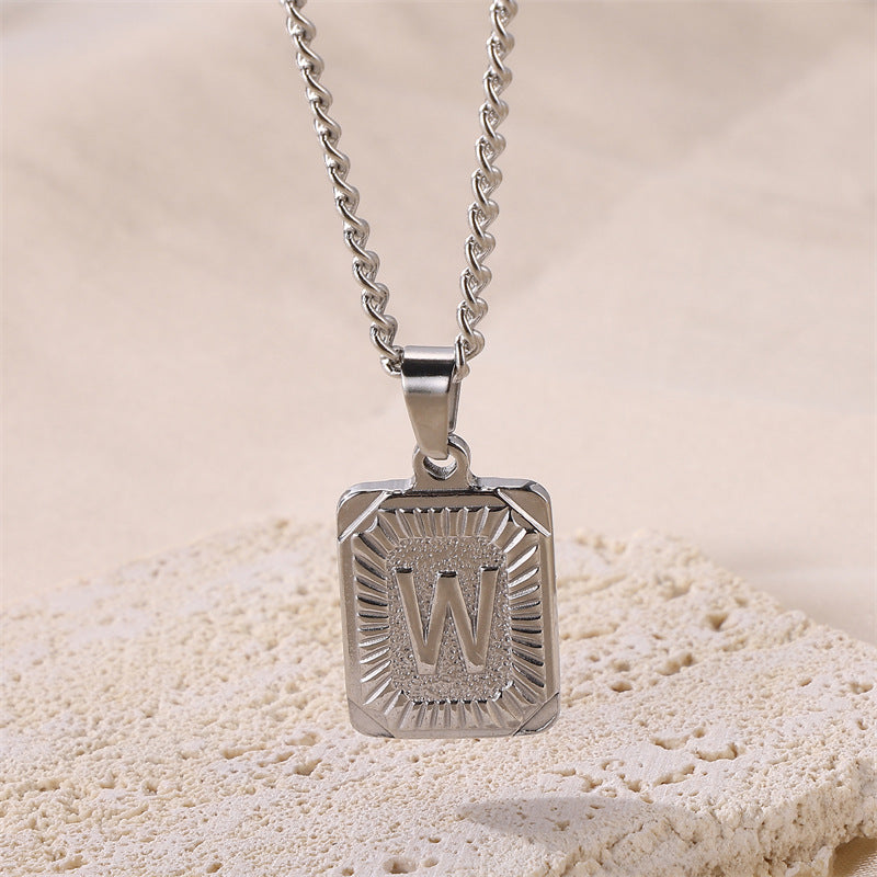 INITIAL NECKLACE