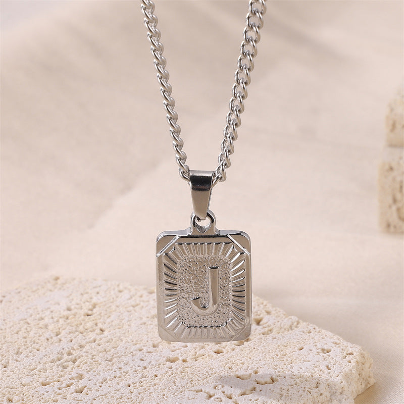 INITIAL NECKLACE