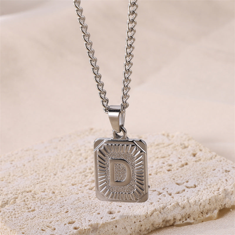 INITIAL NECKLACE