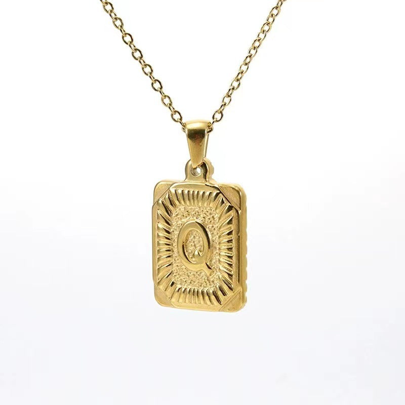 INITIAL NECKLACE