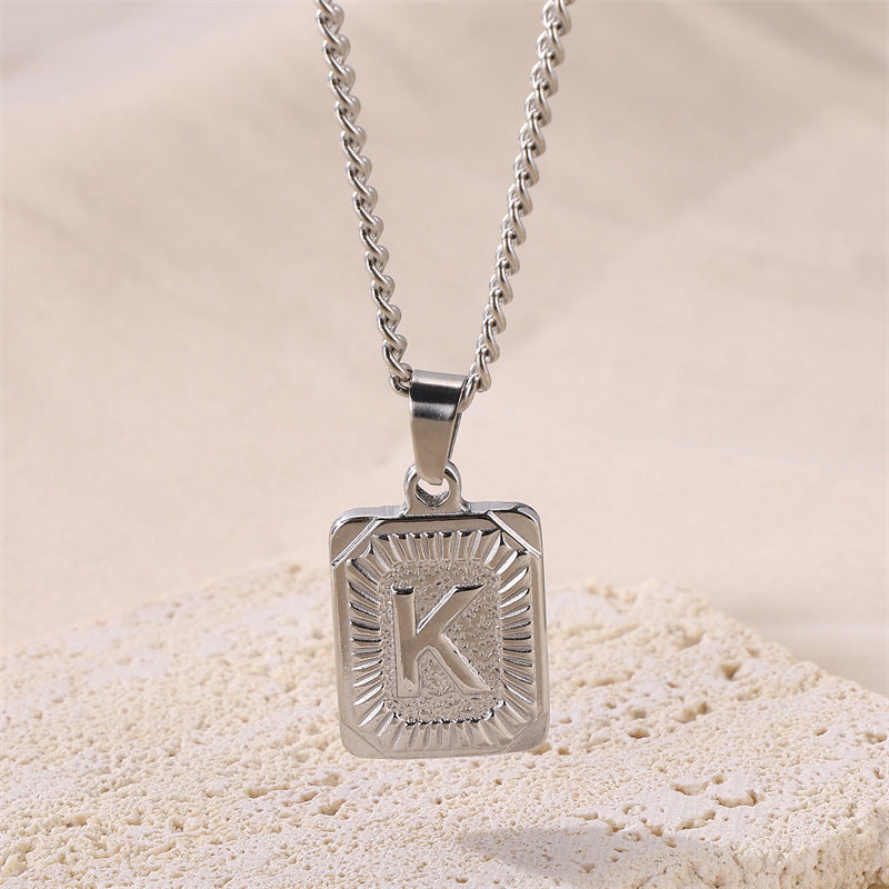 INITIAL NECKLACE