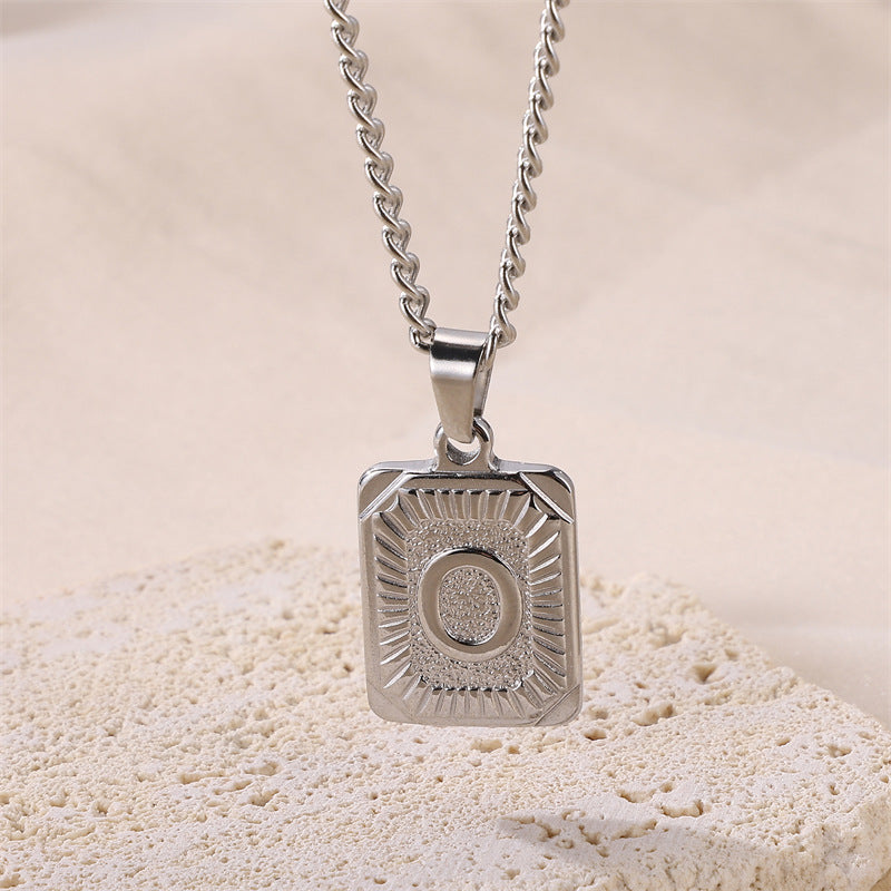 INITIAL NECKLACE