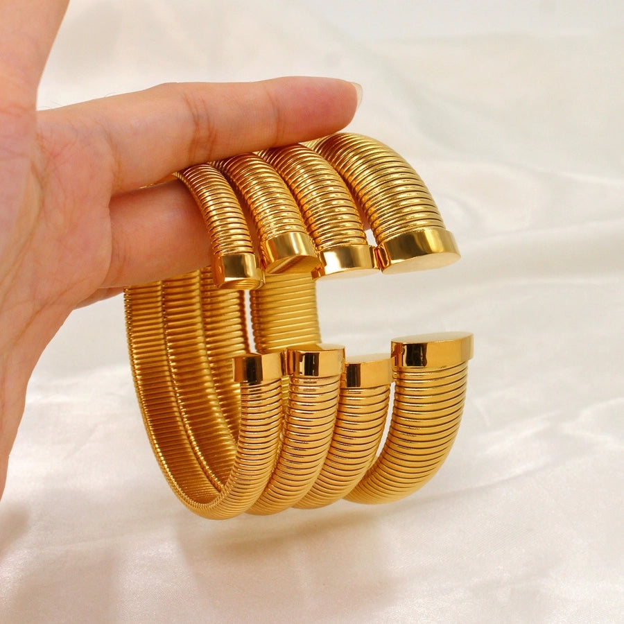 GOLD CLAMP BRACELET