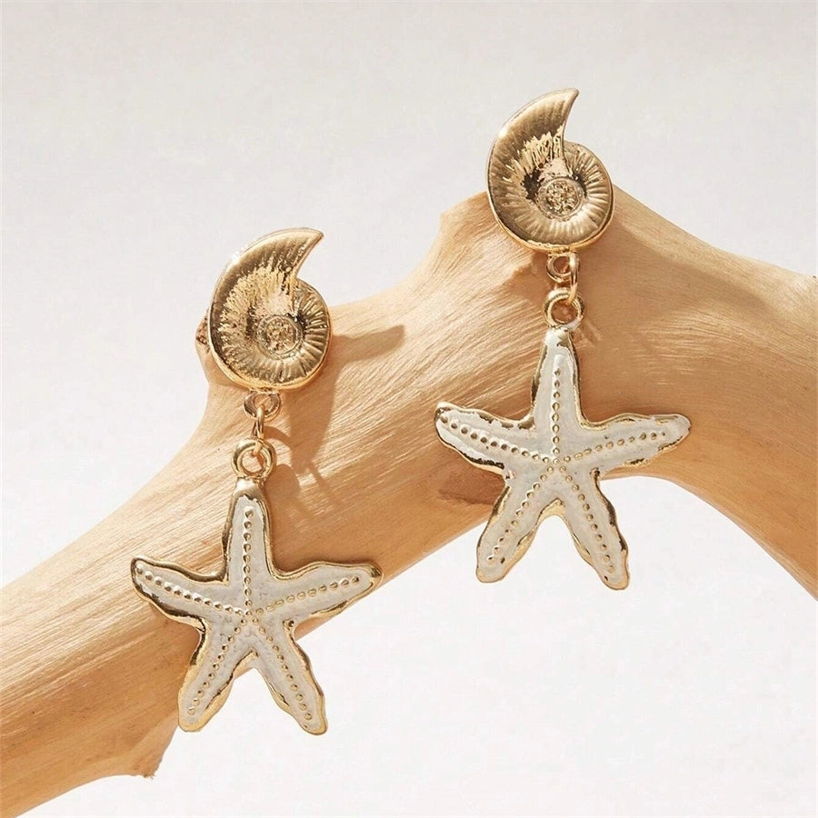 Sea Shell Loves Starfish Earrings